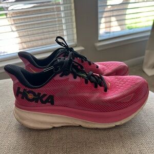 Hoka Clifton 9